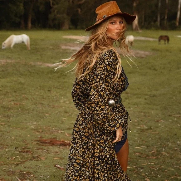 Chasing Unicorns๐ซ Izabella Duster Dress {Midnight Bloom} sz Small - Picture 8 of 15